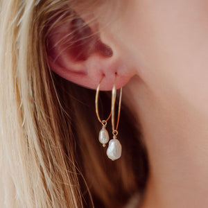 Keishi Pearl Midi Hoops - 14k filled gold