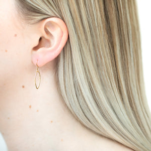 Fallen leaf earrings, gold